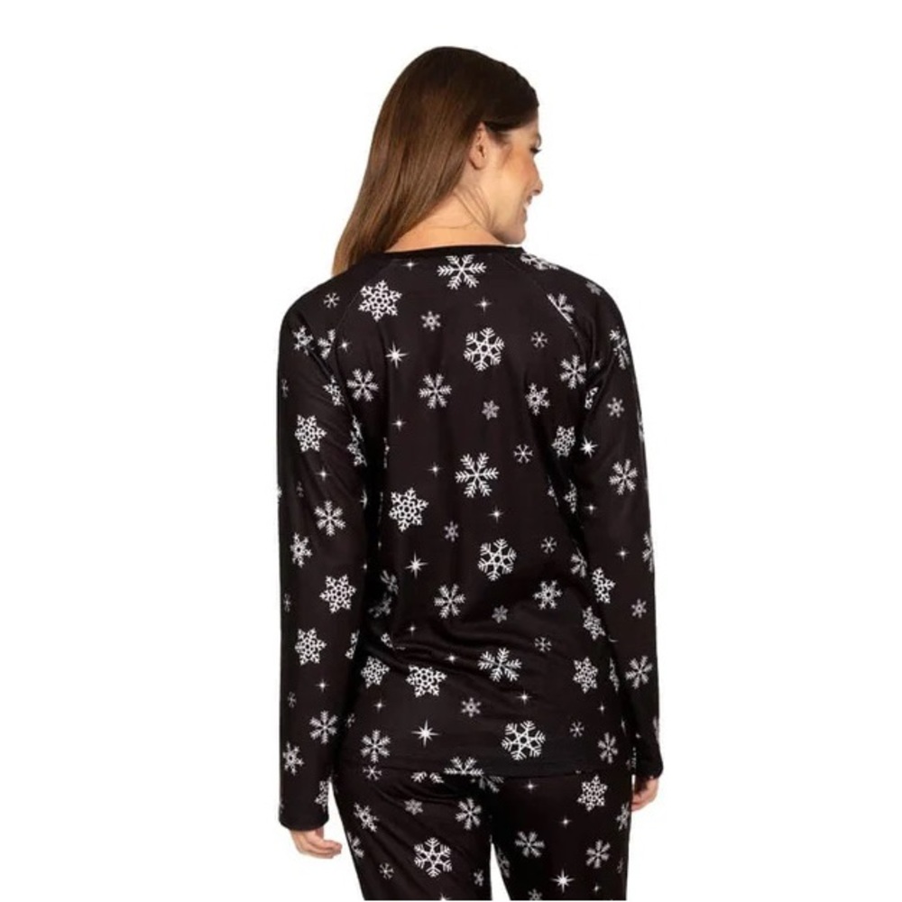 WOMEN'S LATE NIGHT SNOWFALL PAJAMA TOP, size Medium, Tipsy Elves NWT, top only